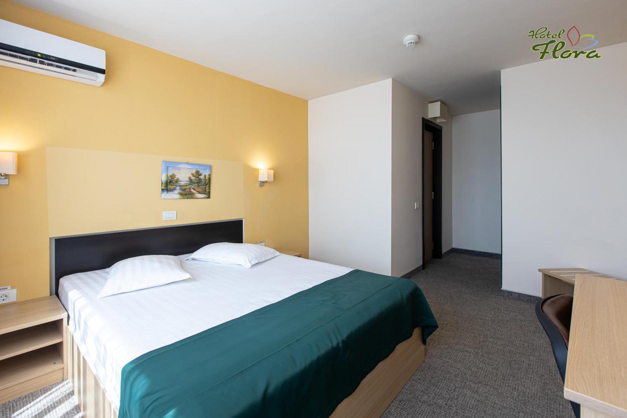 Hotel Flora Mamaia Extérieur photo