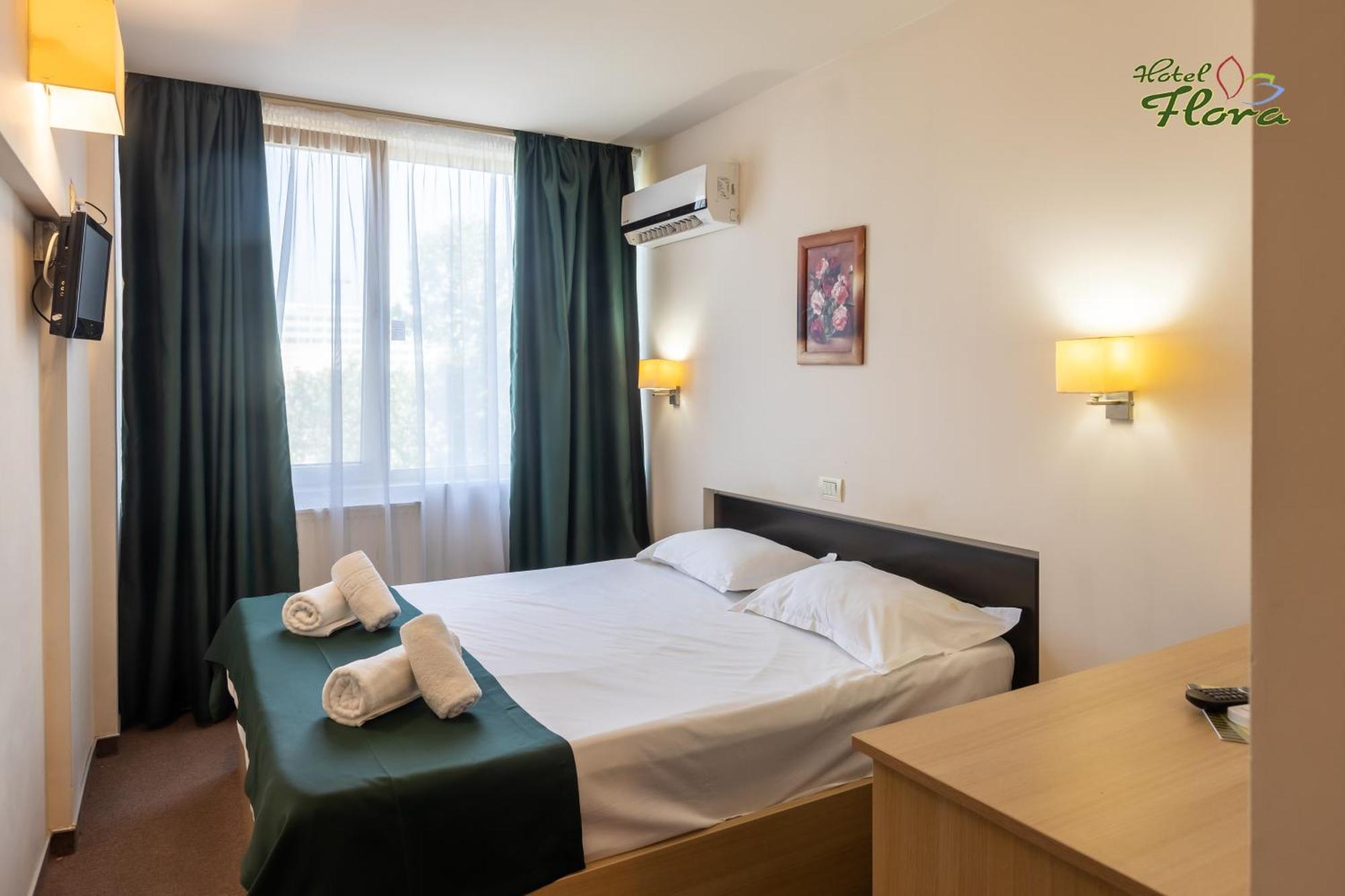 Hotel Flora Mamaia Extérieur photo