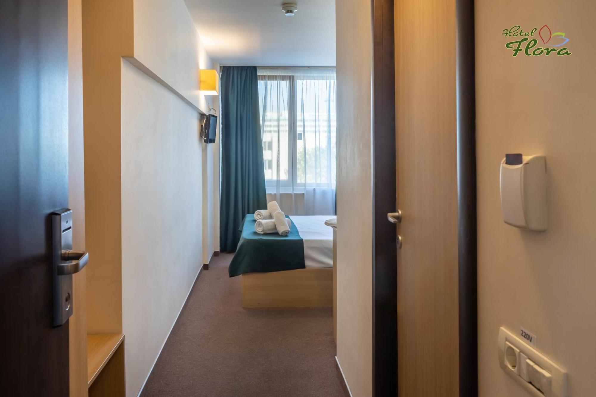 Hotel Flora Mamaia Extérieur photo